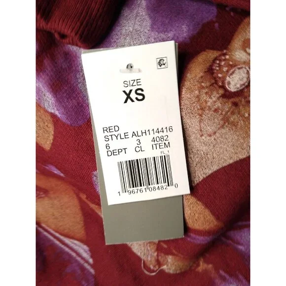 In Memory of Aaliyah Sweatshirt Women’s XS Maroon Red Long Sleeve Pullover NWT - Picture 6 of 6